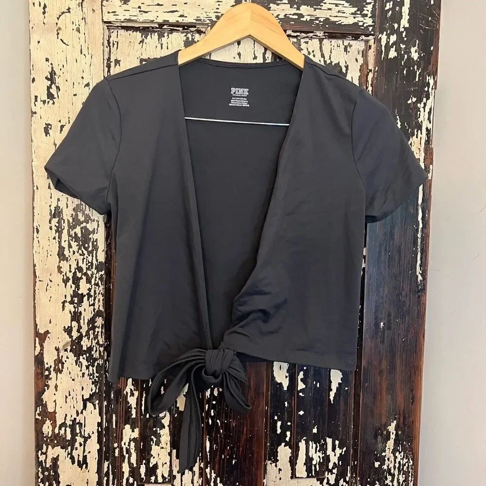 Victoria’s Secret PINK brand crop wrap shirt. Size s.